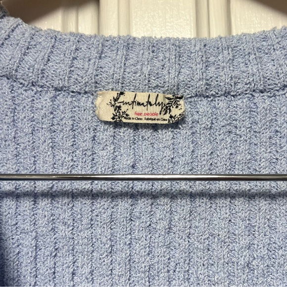 Free People Intimately Free  Baby Blue Colby Cropped Sweater Vest Sz Small Top - Picture 2 of 3